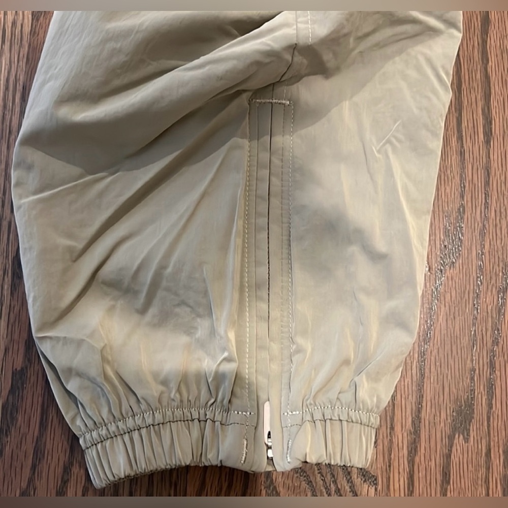 Lululemon joggers - Picture 4 of 5